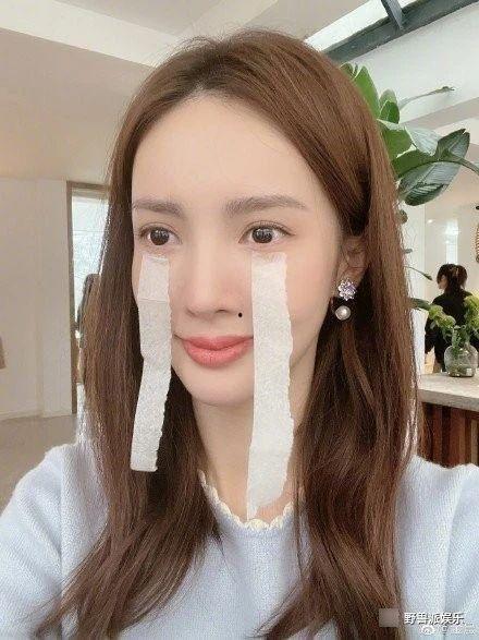 娱乐吃瓜酱金晨,娱乐圈的“吃瓜酱”,揭秘明星幕后故事 第1张 娱乐吃瓜酱金晨,娱乐圈的“吃瓜酱”,揭秘明星幕后故事 第1张